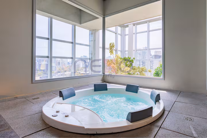 duplex-de-cinema-piscina-termica