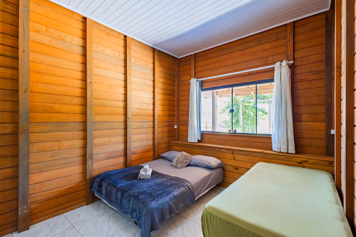 refugio-com-patio-privativo-perto-da-lagoa