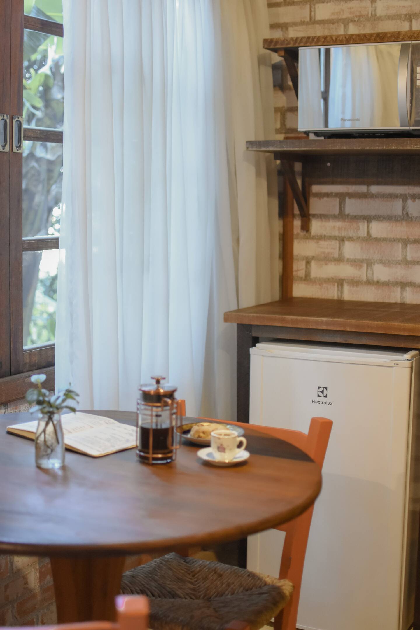 chale-mar-4---praia-do-rosa---15-min-da-praia-a-pe