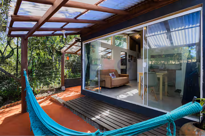 refugio-aconchegante-a-7min-da-praia-do-rosa