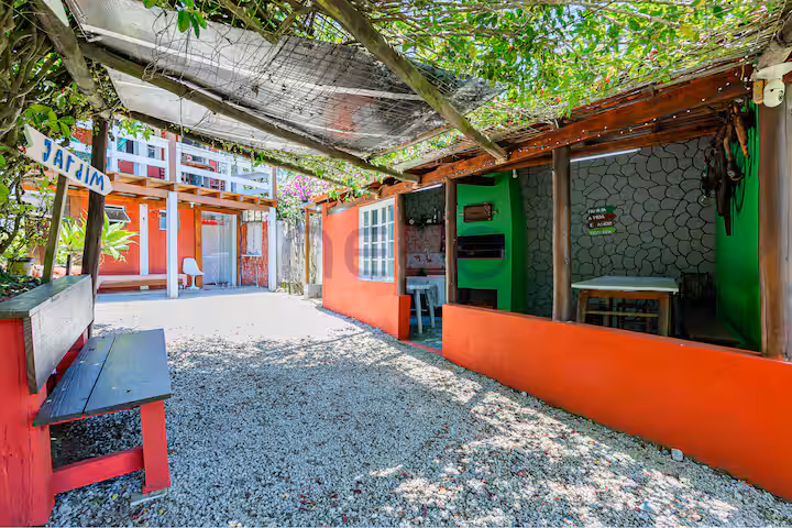 pousada-praia-do-rosa-lagoa-de-ibiraquera