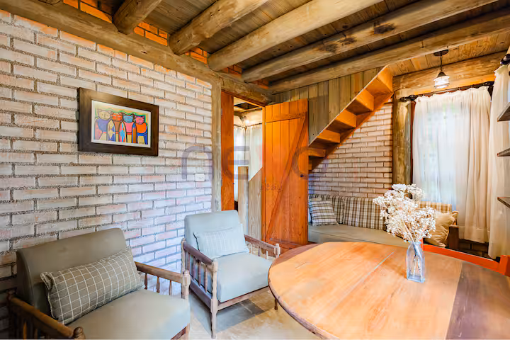 chale-mar-4---praia-do-rosa---15-min-da-praia-a-pe