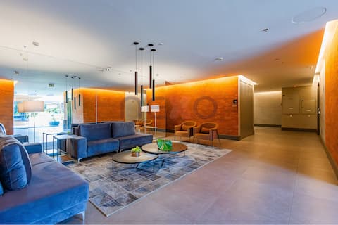 loft-integrado-ao-shopping-com-piscina-academia