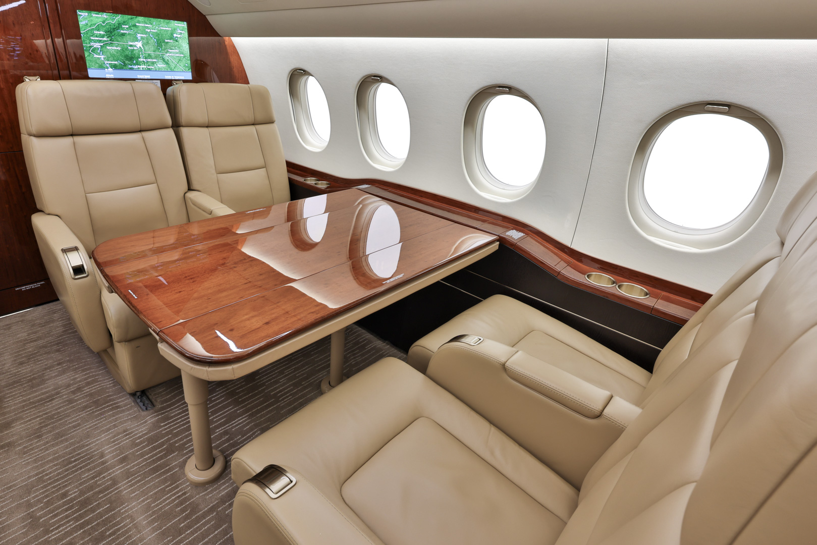 Falcon 2000LXS serial 300 interior cabin layout