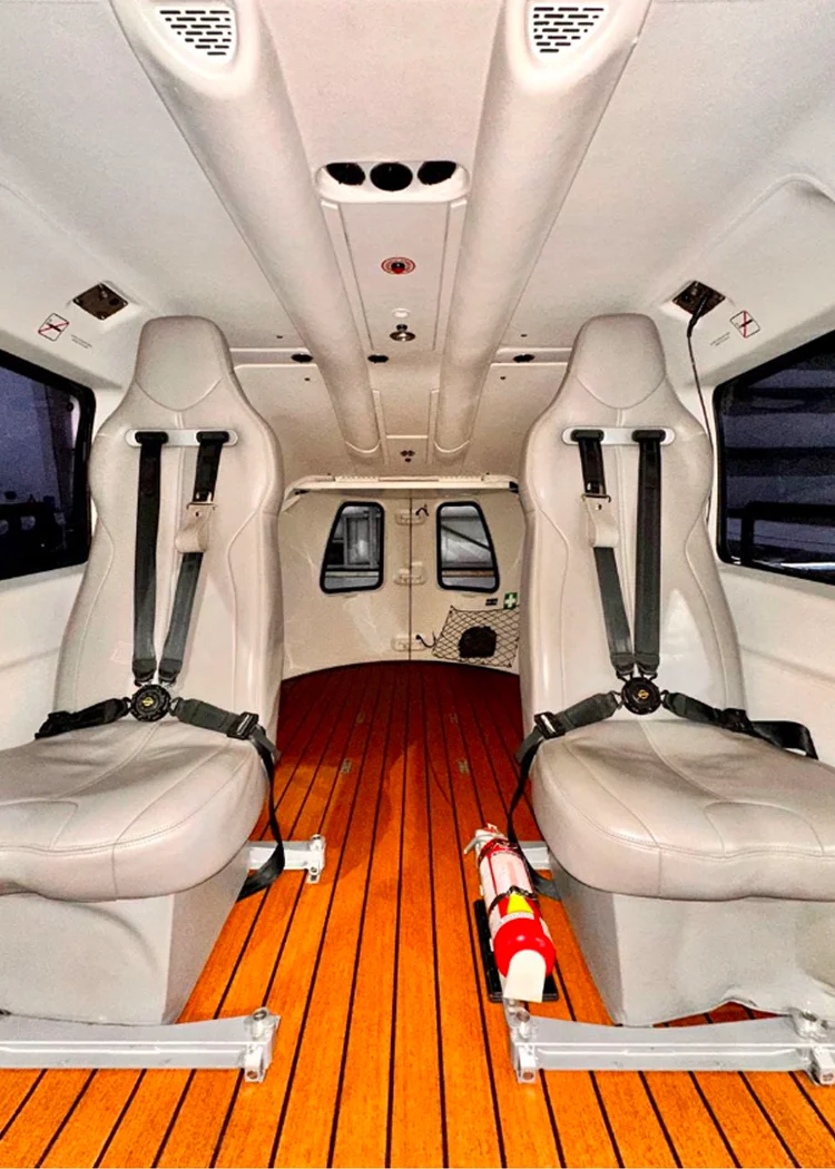 The cockpit and avionic suite of the Dassault Falcon 2000LX available from Private Jet Sales