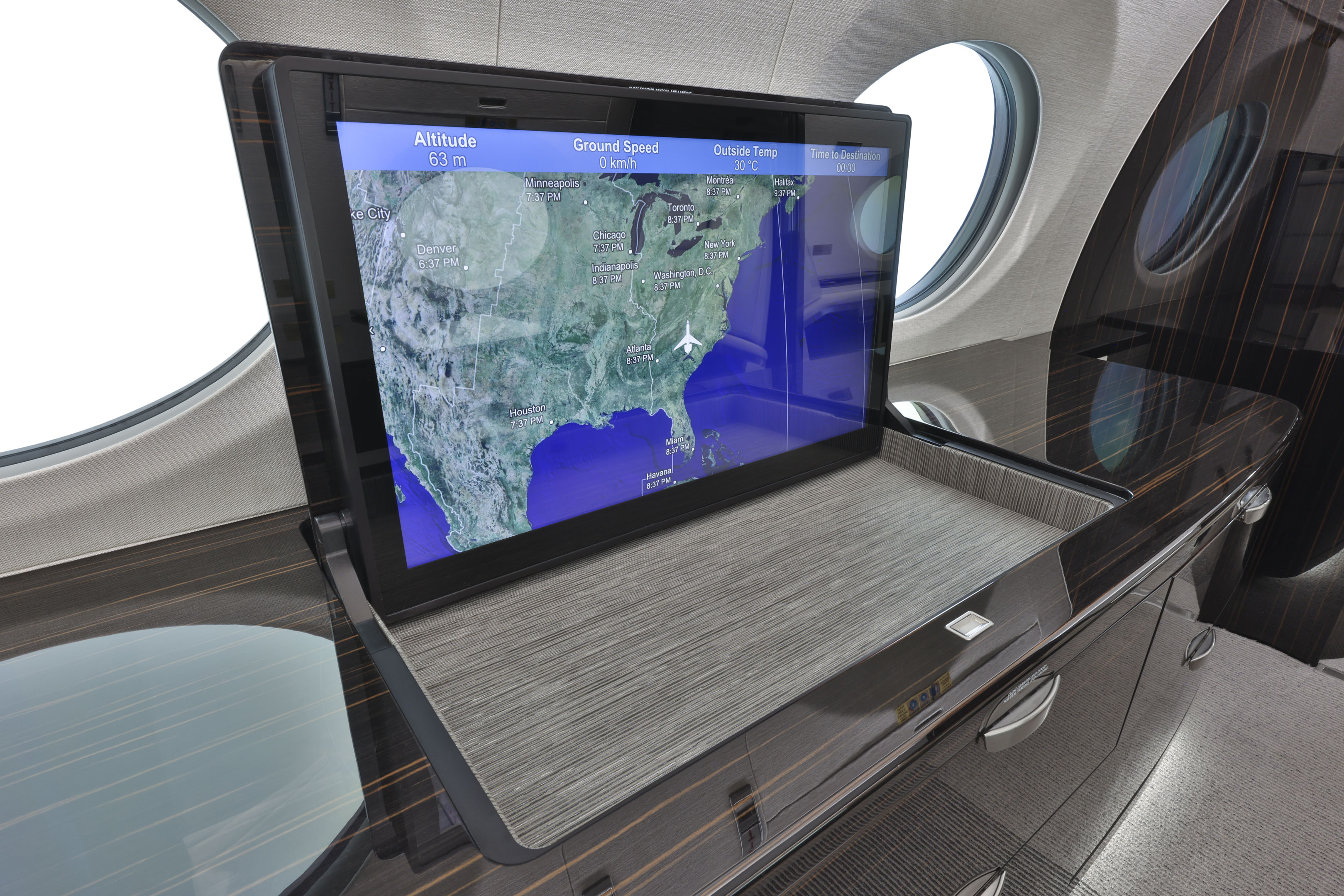 The cockpit and avionic suite of the Dassault Falcon 2000LX available from Private Jet Sales