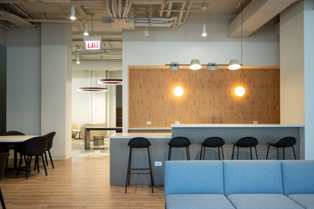 448 N LaSalle Spec Suites