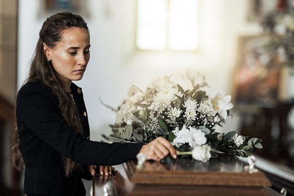 How to Pay for a Funeral: Financial Tips