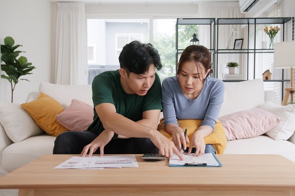 Discover easy ways to pay closing costs when buying a home. Learn about different payment options and strategies to manage expenses.