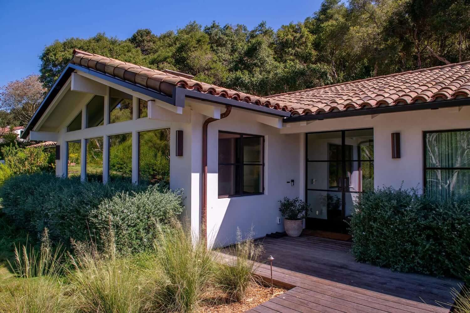 Sonic Fire Tech is seamlessly installed onto a Santa Barbara house 