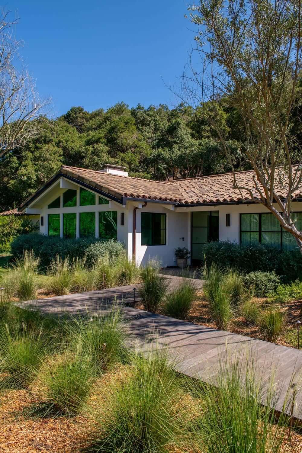 Image of exterior of Santa Barbara Home with Sonic Fire Tech installed