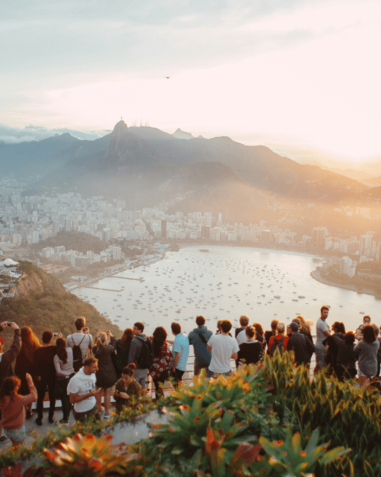 Influencer Marketing in Tourism: How to Measure ROI That Proves Visits