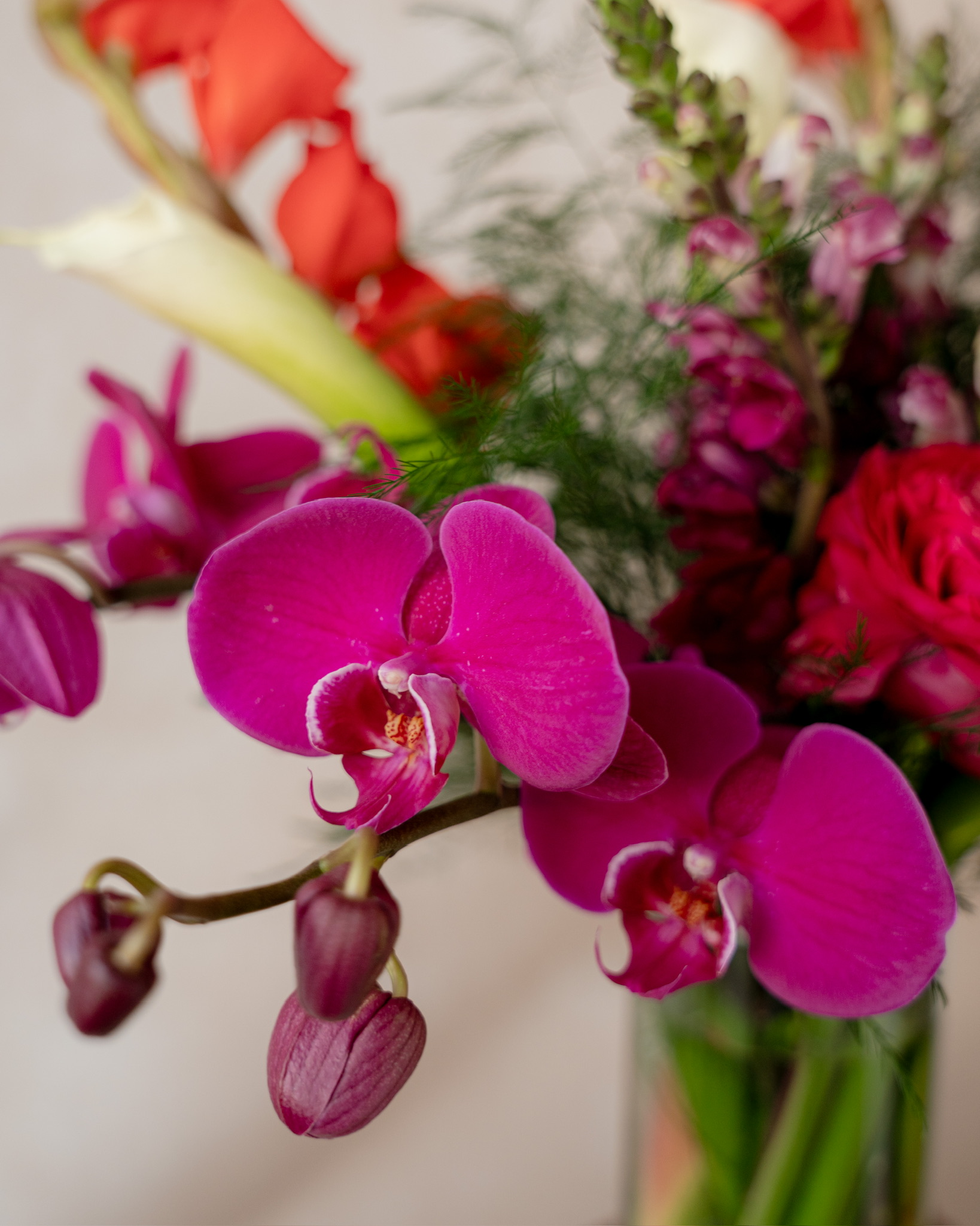 image of a floral arrangement