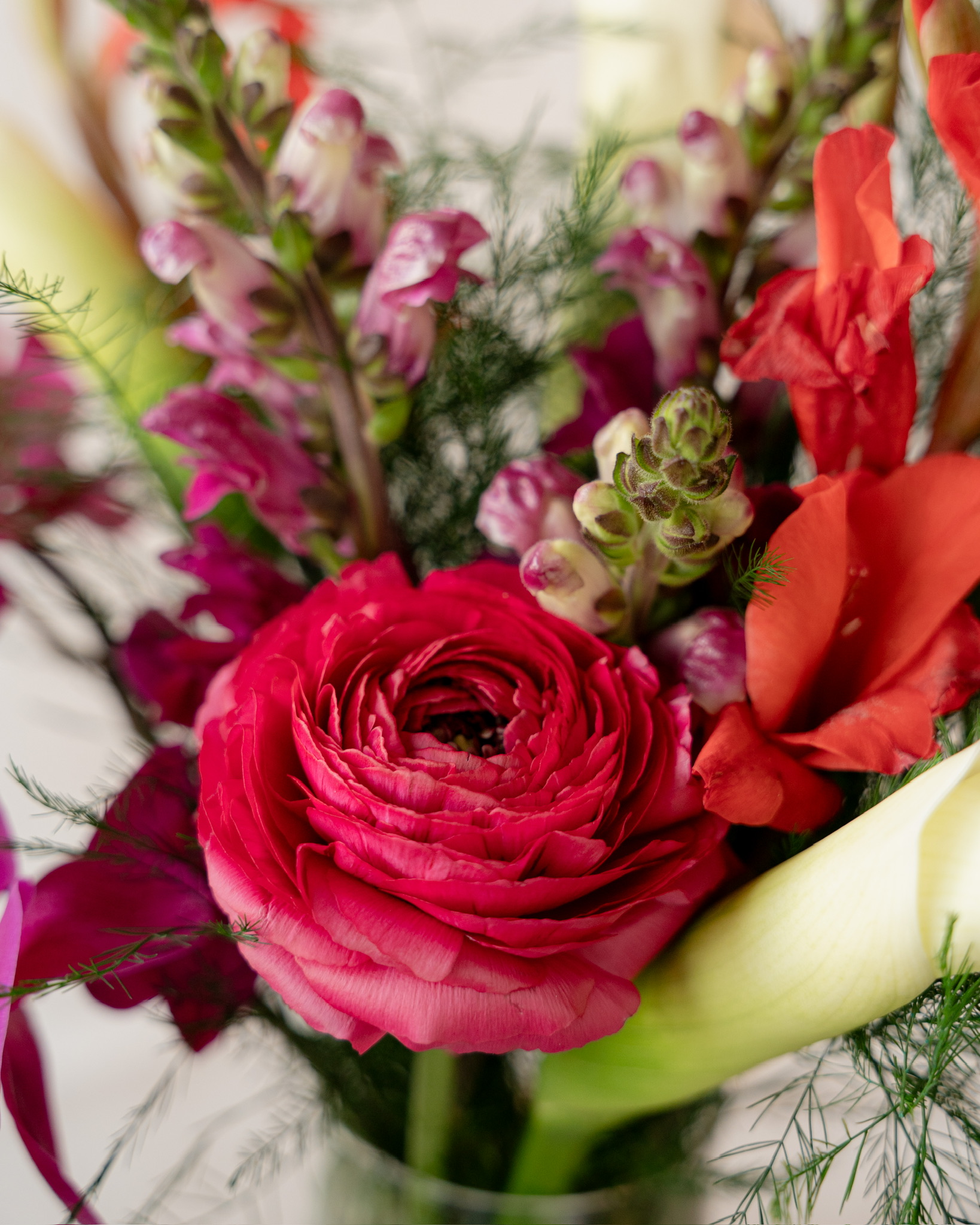 image of a floral arrangement