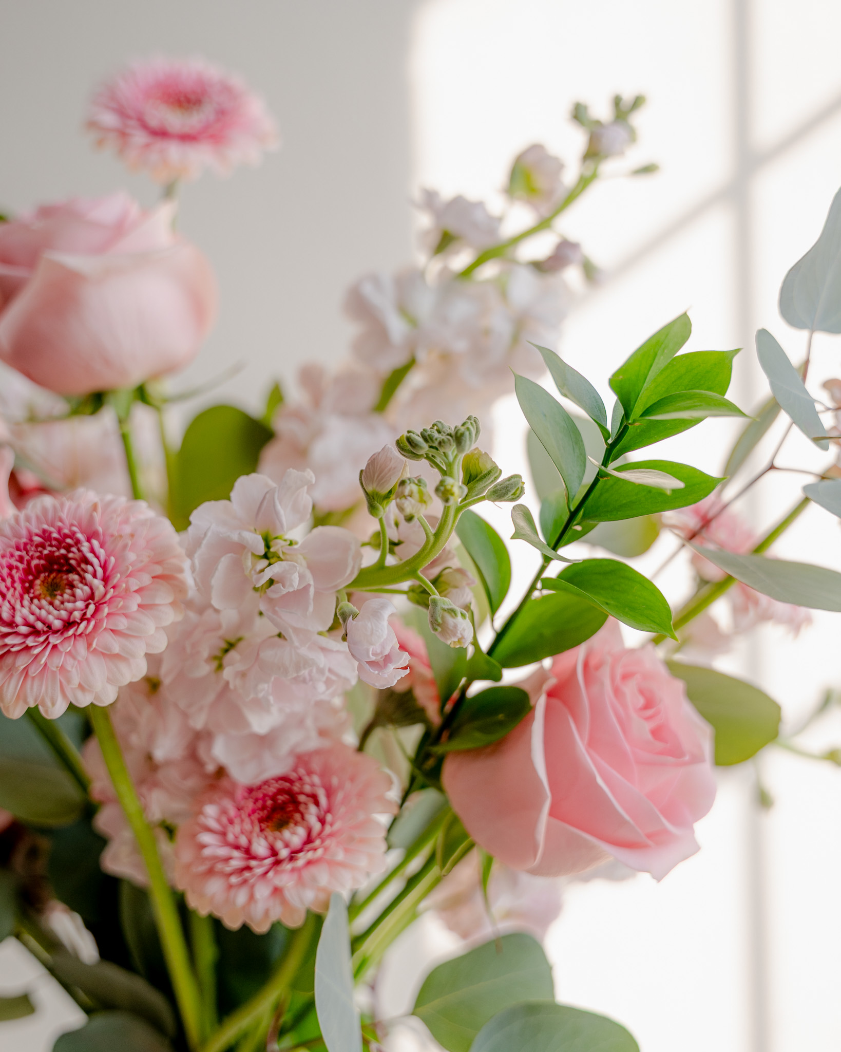 image of a floral arrangement