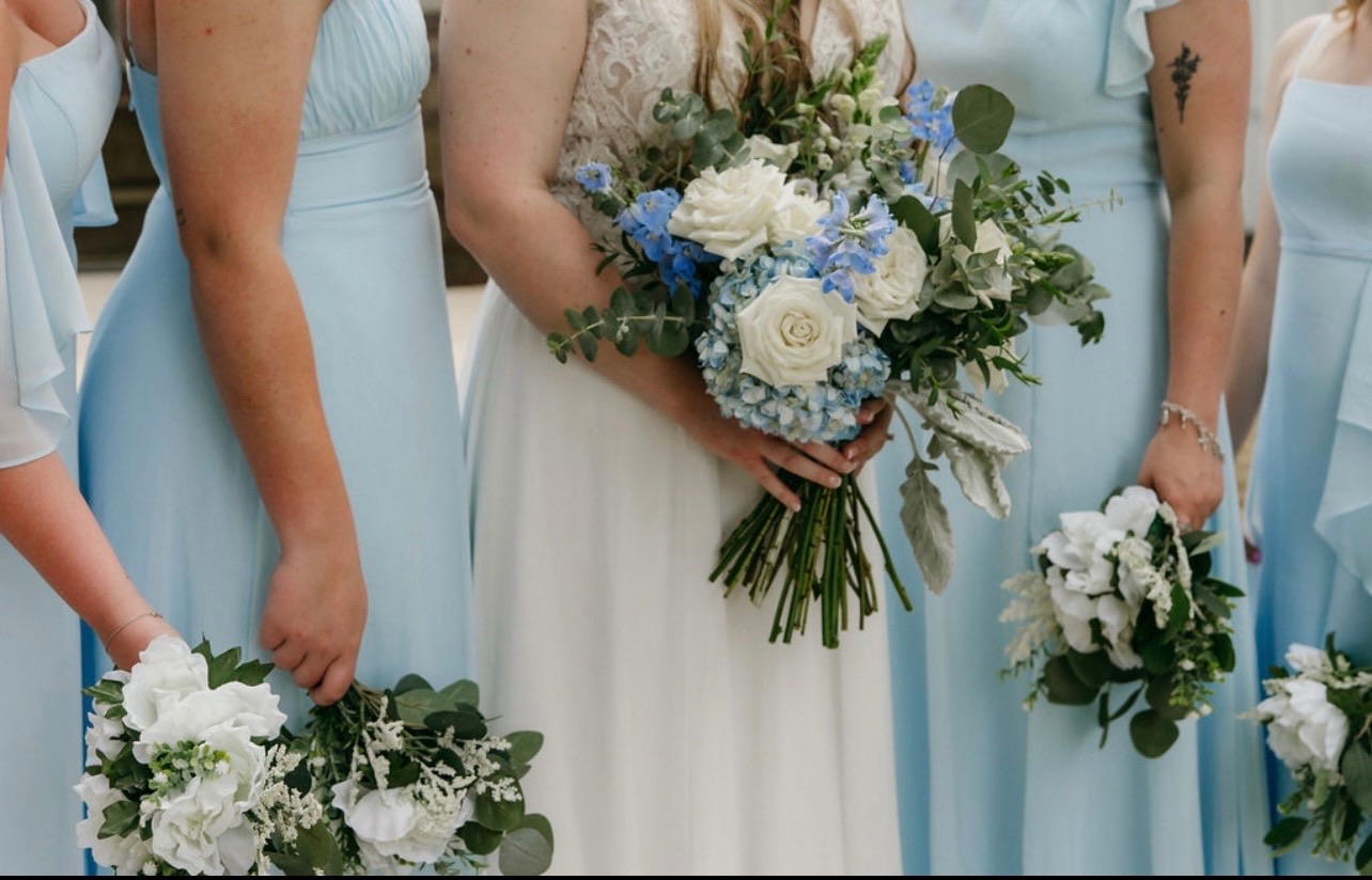 image of a floral arrangement