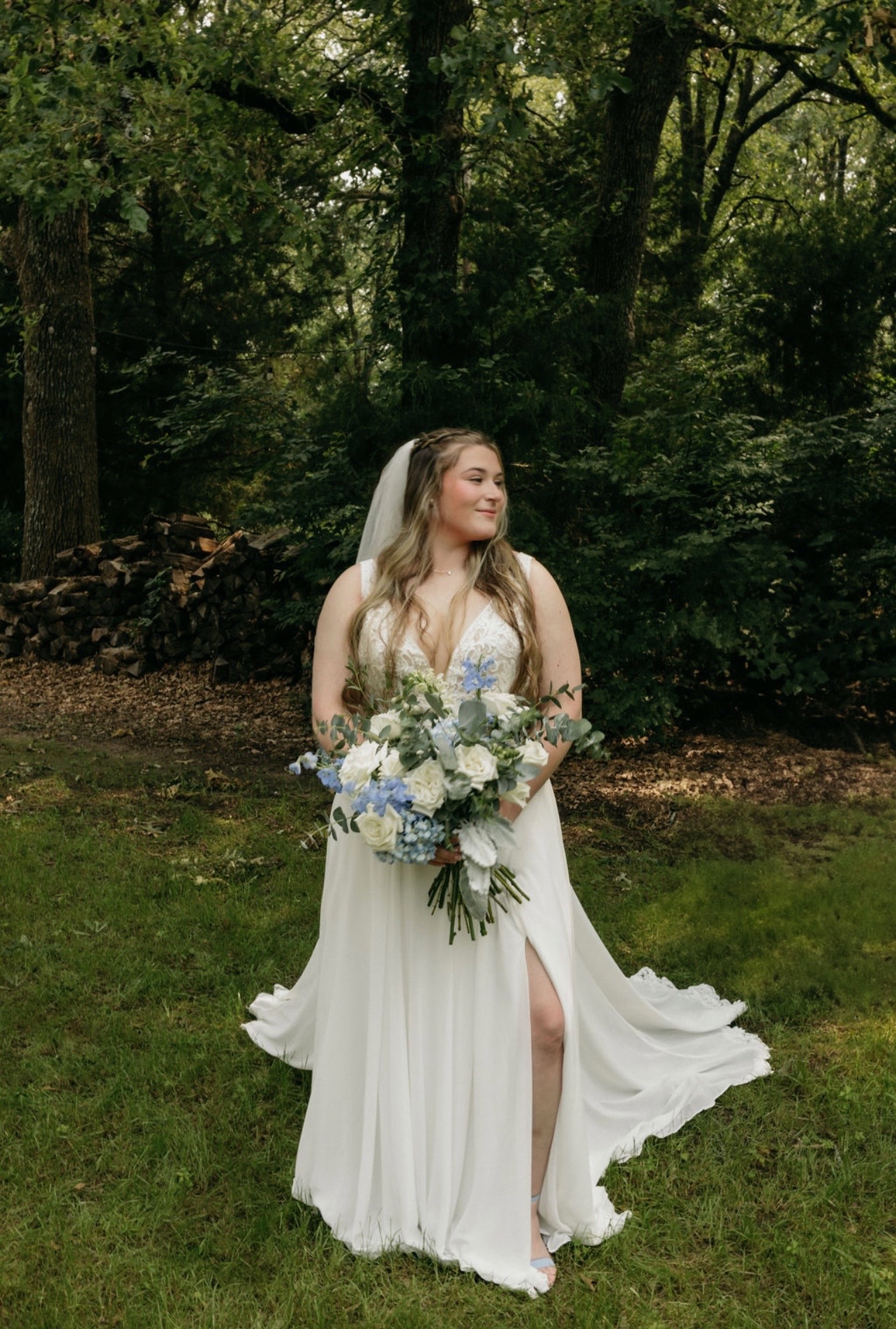 image of a floral arrangement
