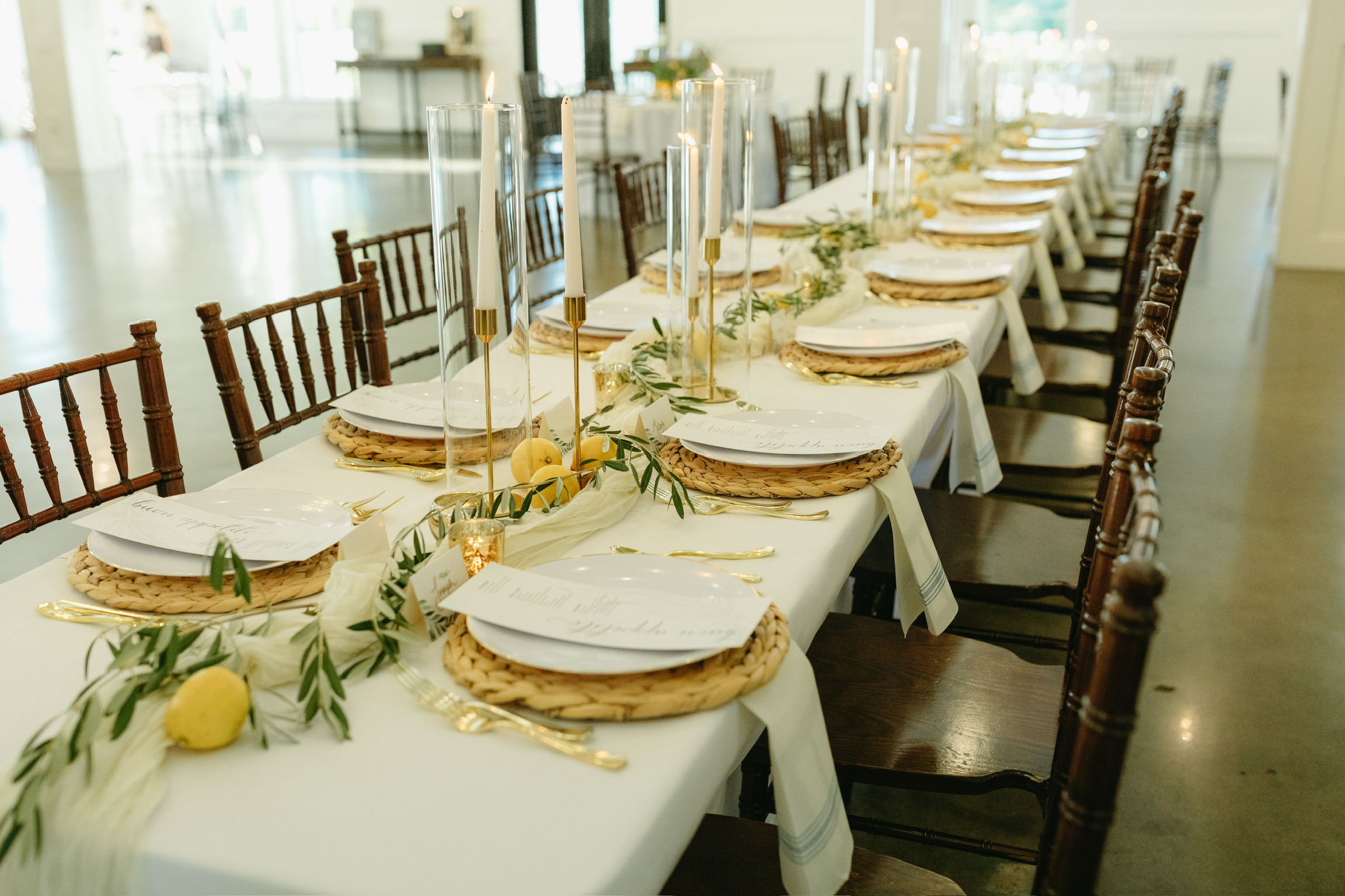 image of a floral arrangement