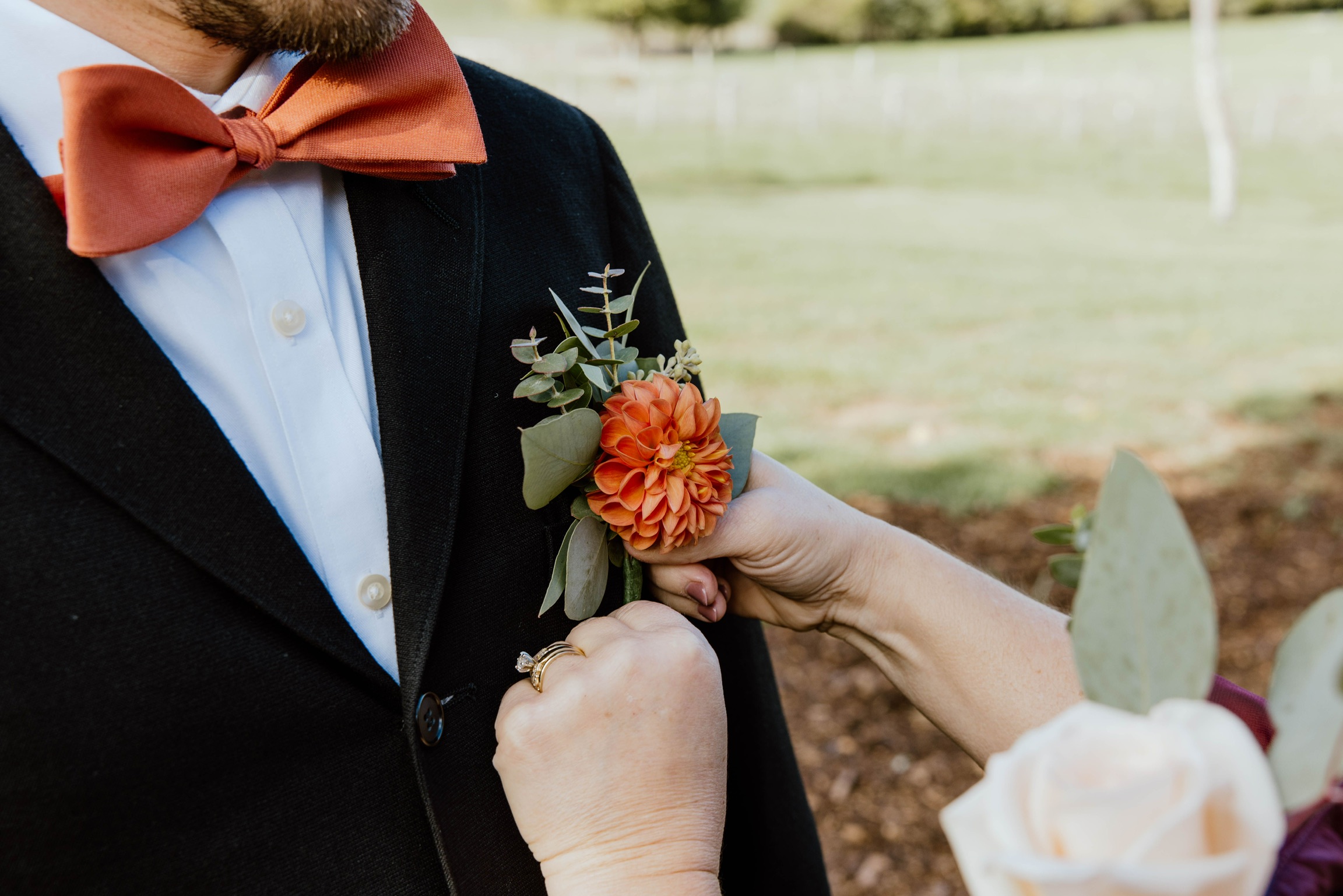 image of a floral arrangement