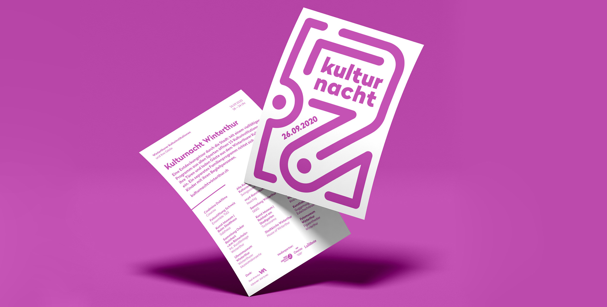 Vorder- und Rückseite des violetten Kulturnacht-Flyers.
