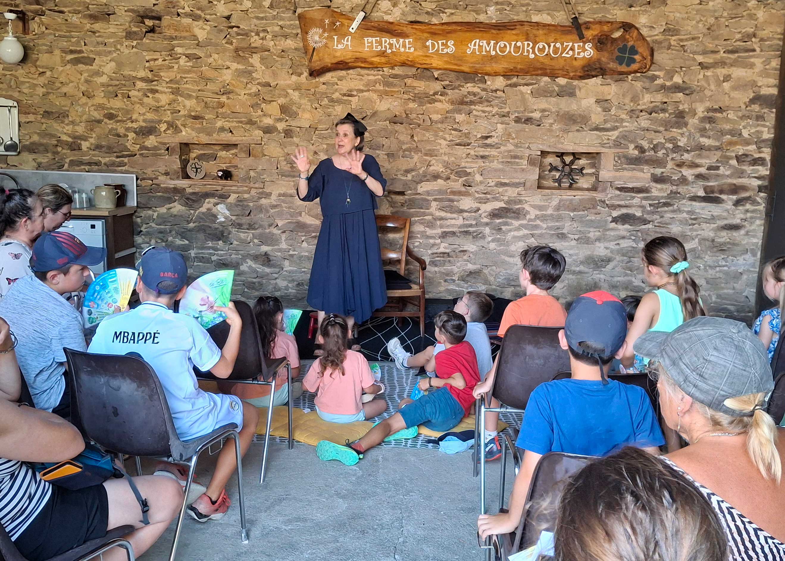Photo du spectacle Merveilleuses histoires de Méditerranée interprété par Sophie Chenko - Le Réquistanais 