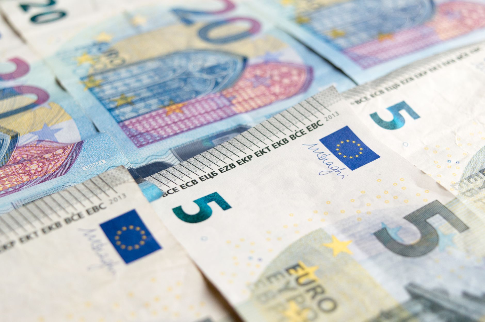 Banconote da 5 e 20 euro