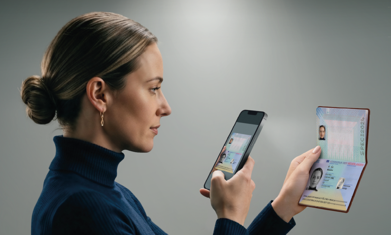 Van fysiek identiteitsbewijs naar EUDI Wallet: waarom hybride ID-verificatie de toekomst is