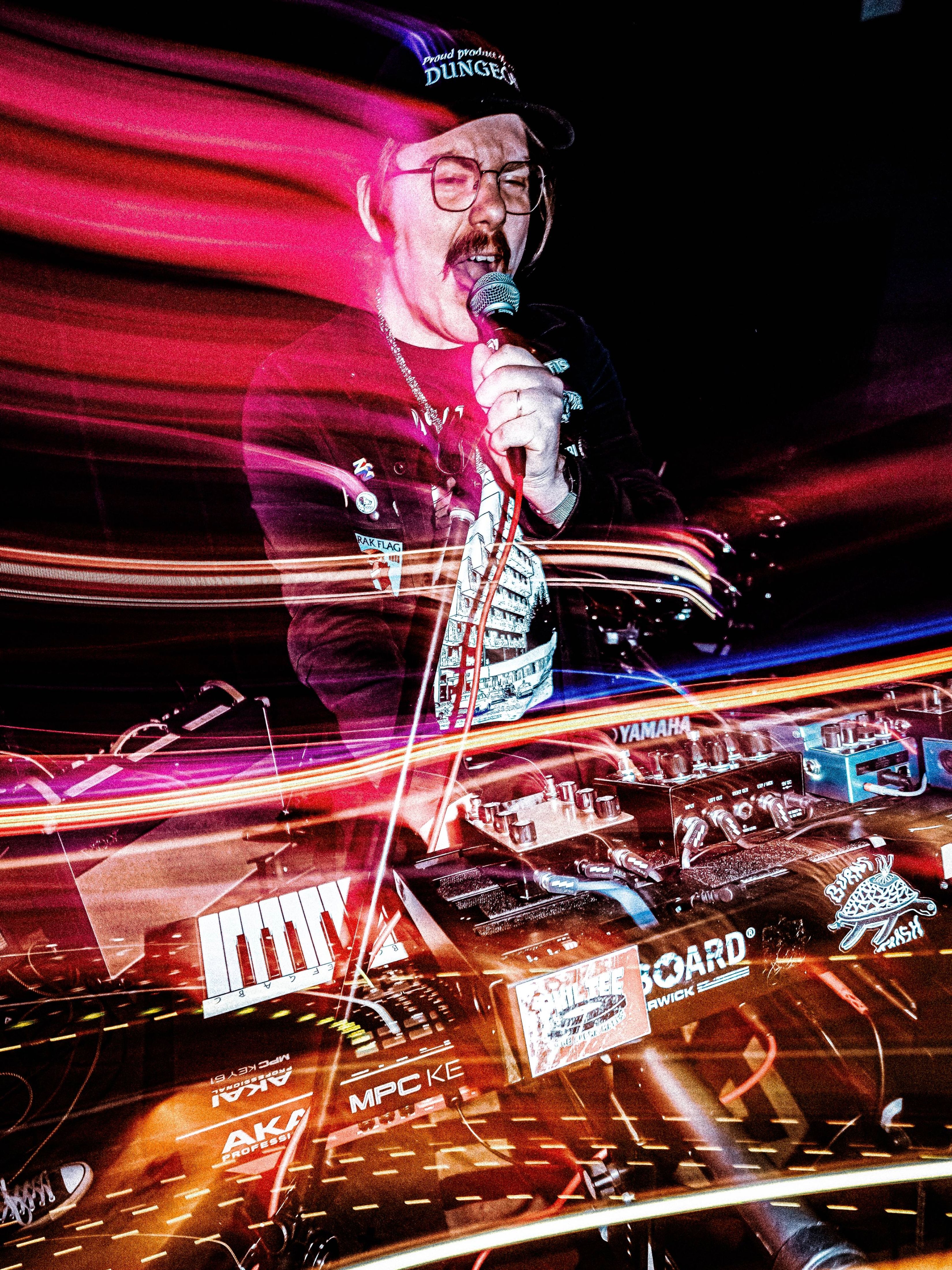 Burnt Trash Live in Meanjin (Brisbane)