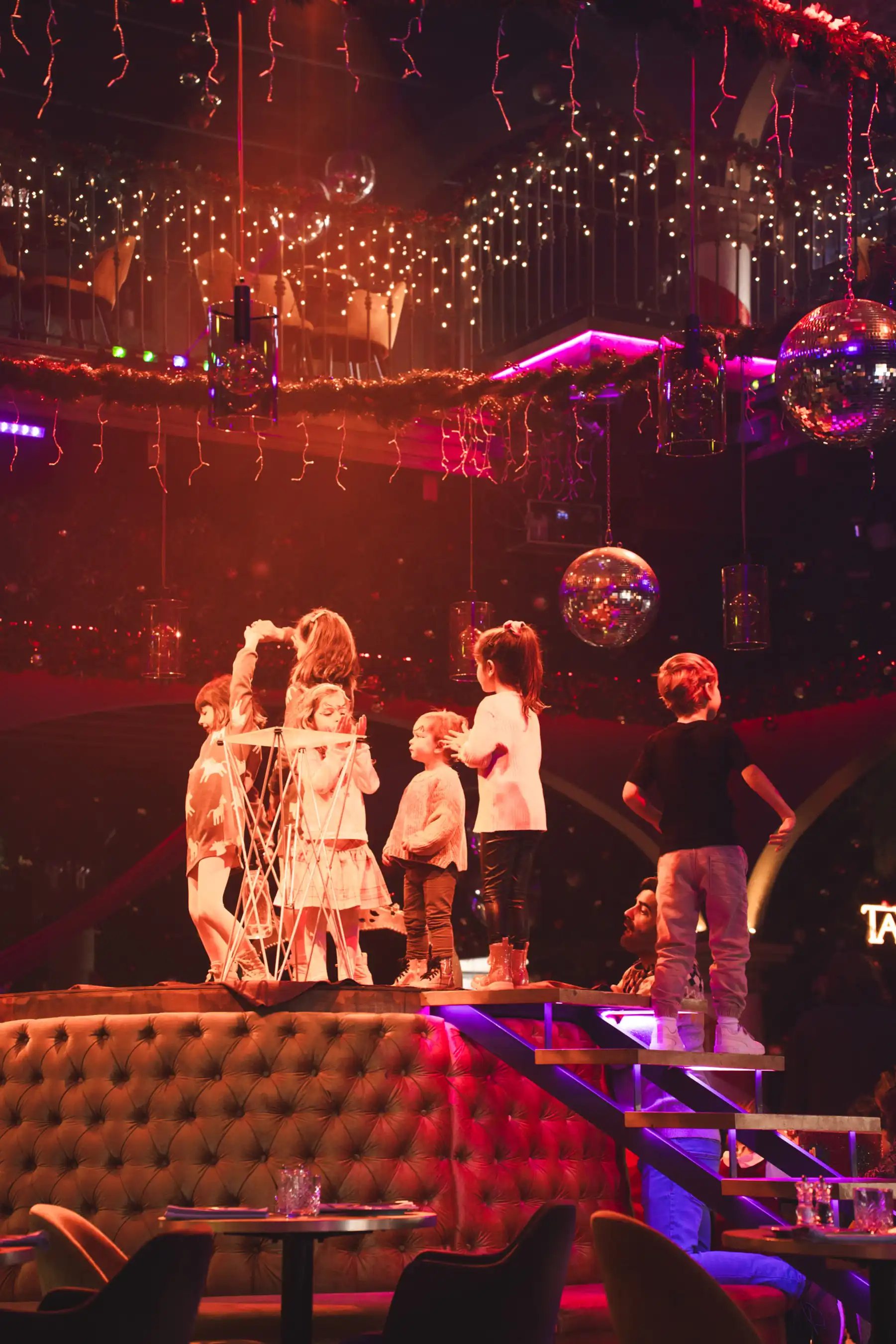 performance entertaining families at Tabana’s Santa’s Lunch festive event.