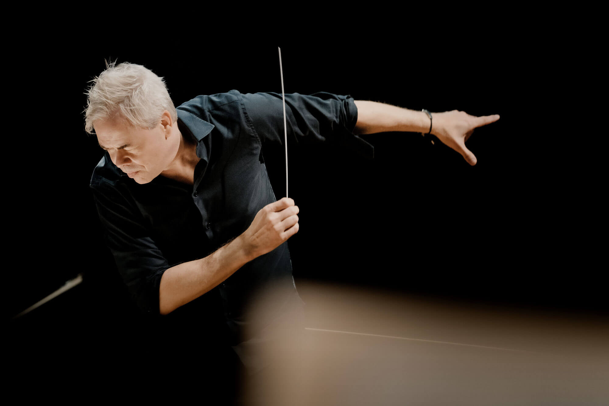 hannu-lintu-conducting.jpg