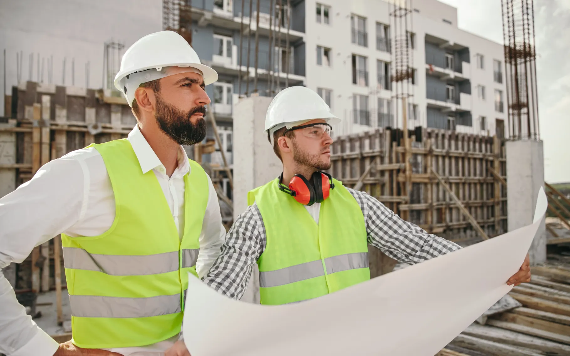 How to Grow Your Construction Business: Ultimate Guide for 2025