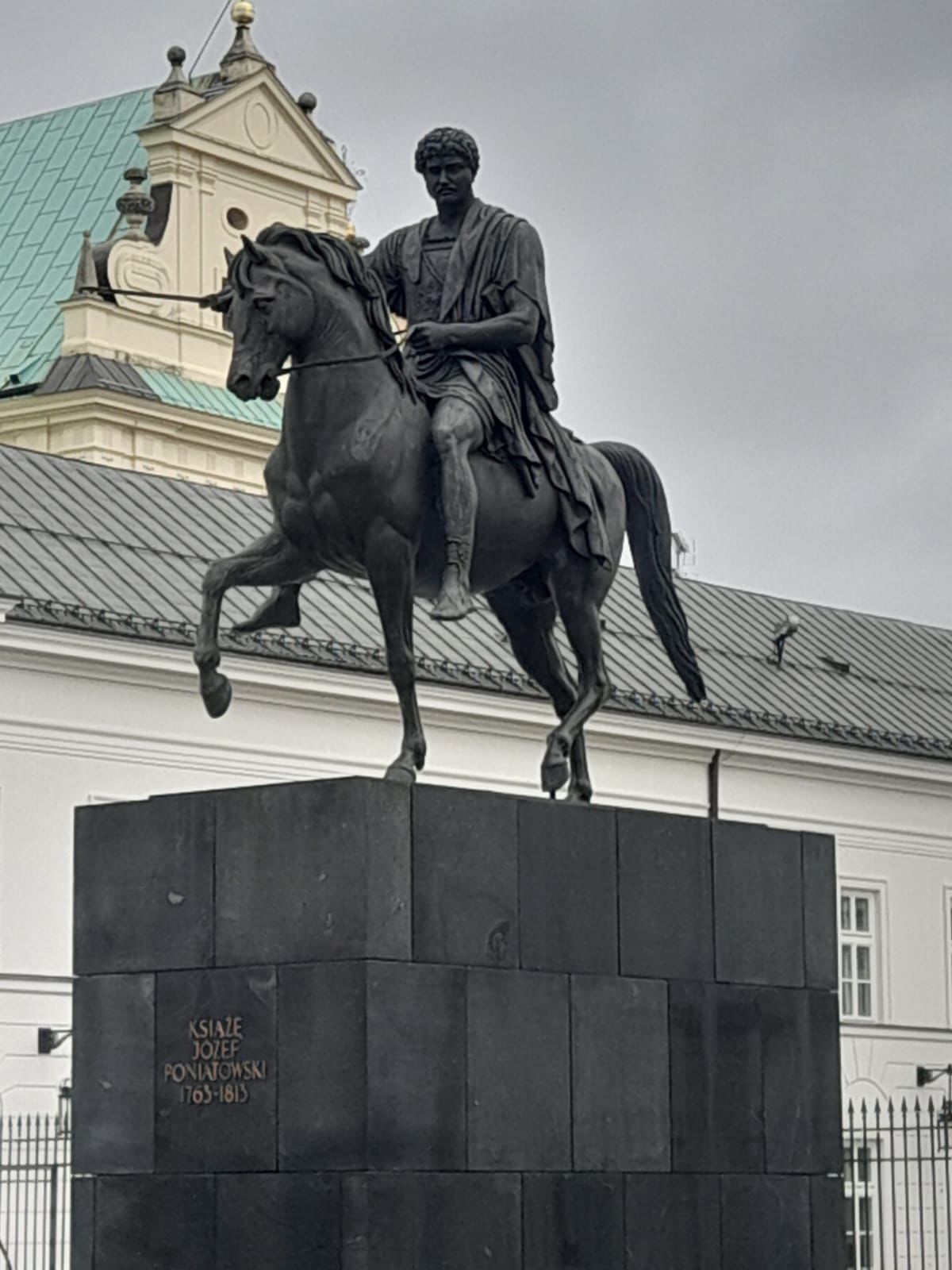 Pomnik księcia Józefa Poniatowskiego — bratanka króla Stanisława Augusta, wykonany przez islandzko-duńskiego rzeźbiarza Bertela Thorvaldsena, stojący przy Pałacu Prezydenckim w Warszawie.