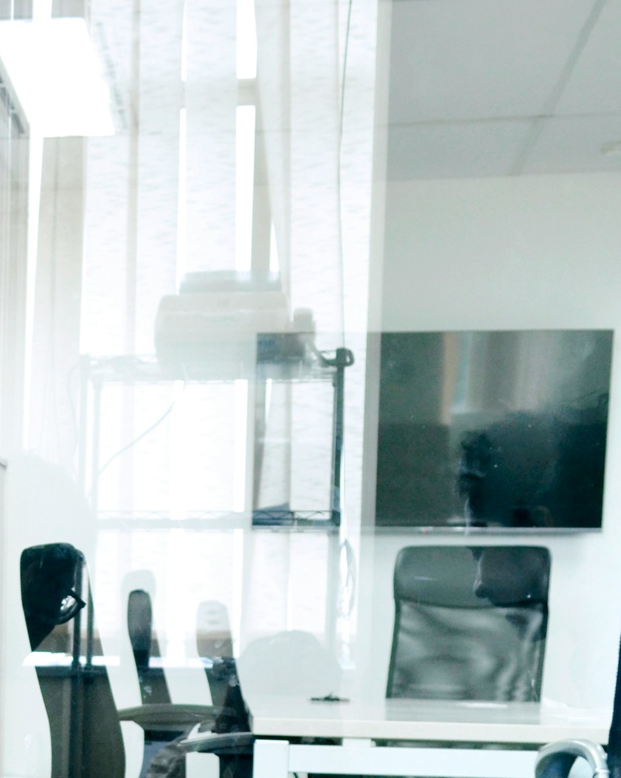 image of an office collaboration scene (for a mobility and transportation)