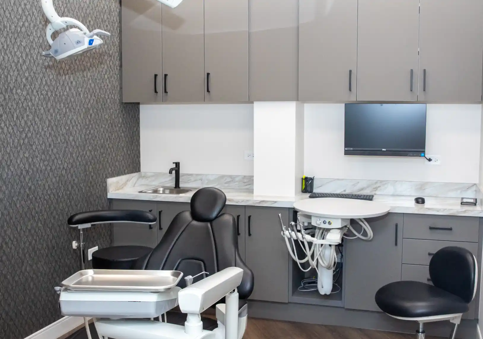 Forward Dental Studio office