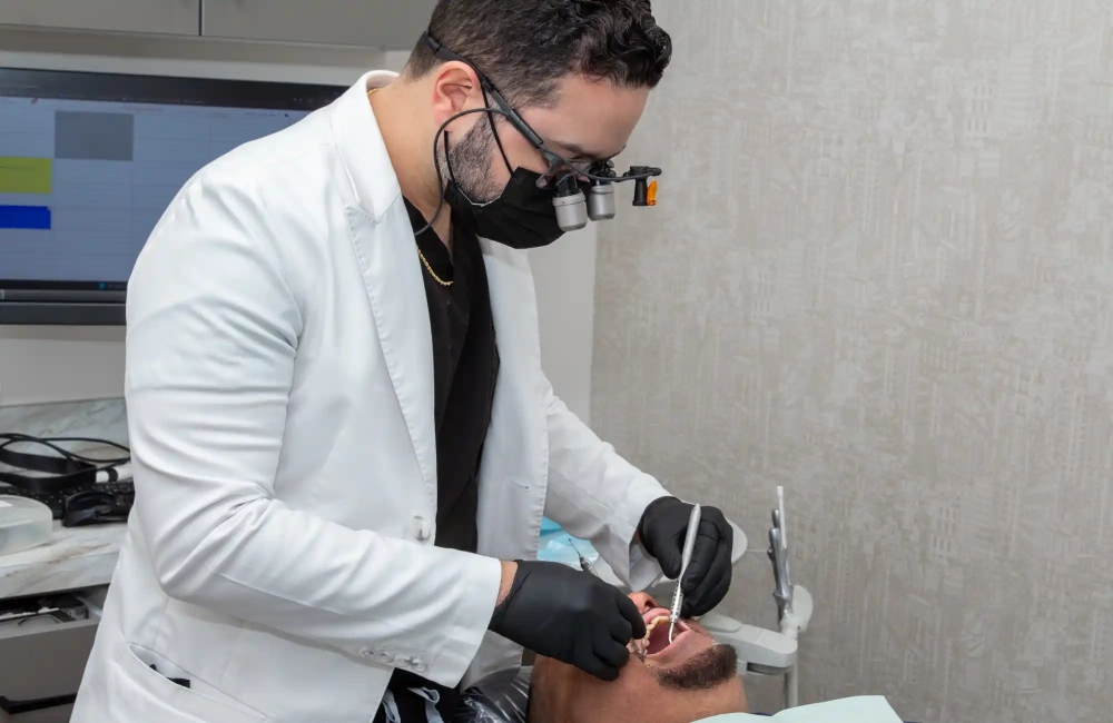 Dr Luis Peralta treating an emergency patient