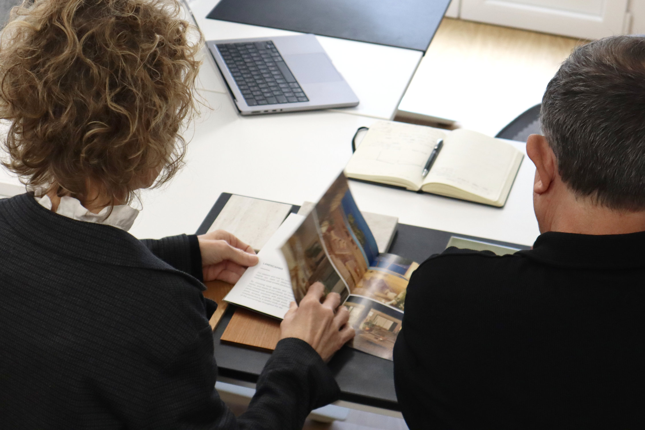 La importancia del asesoramiento profesional en la adquisición inmobiliaria: Más allá de la primera impresión