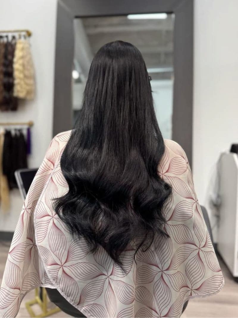 22 inch Ice Fusion Hair Extensions in Houston – Jet Black shade, premium European hair by Bloom Studio