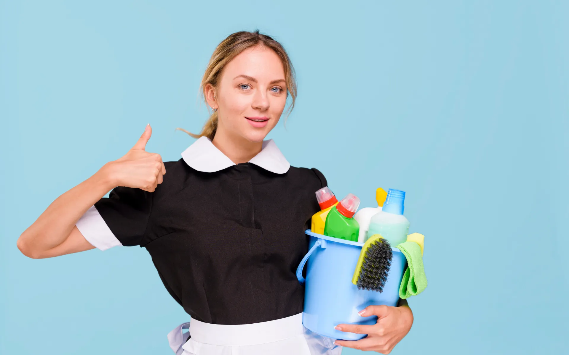 Time-saving cleaning hacks and organized supplies for busy professionals