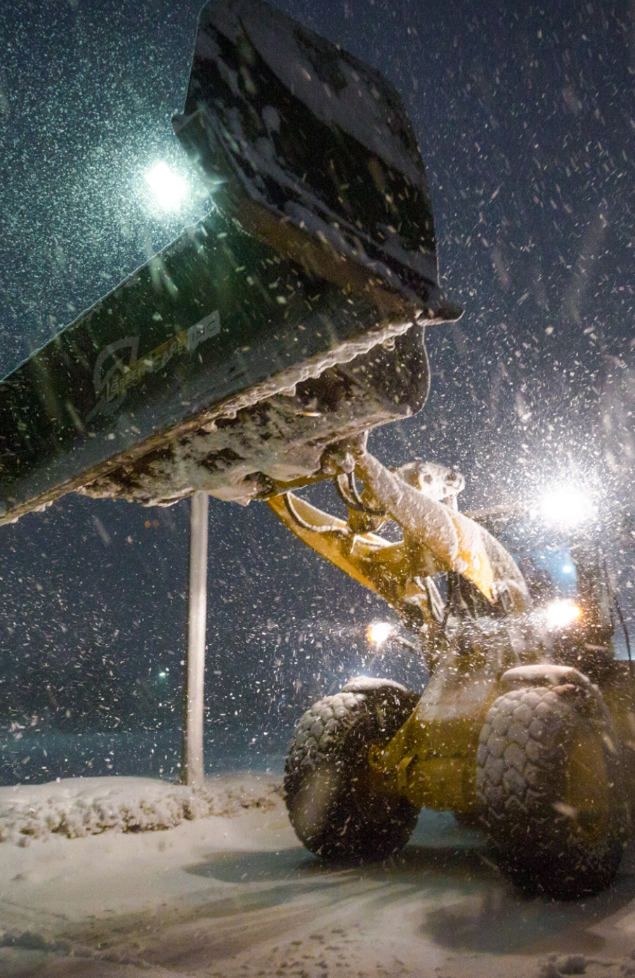 Companies that do winter snow removal service agreements in Calgary, Alberta