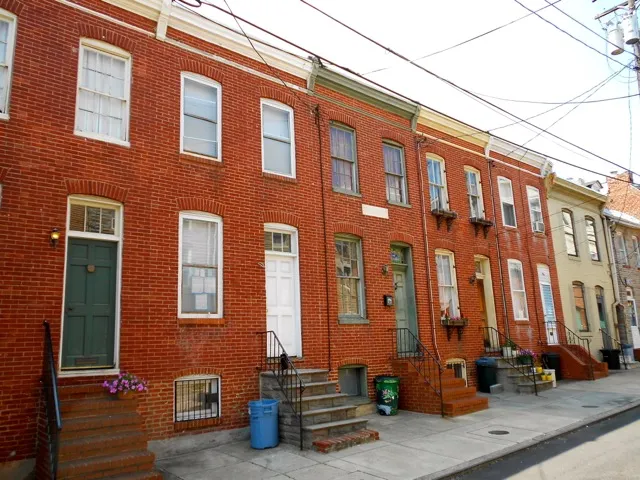 Neighborhood Improvement Fund – Capital-Raising Advisory Services for a Vacant Rowhouse Acquisition and Redevelopment Facility