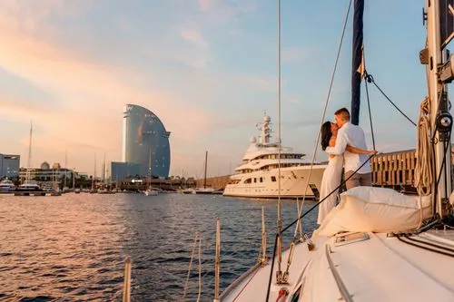 Proposal at sea in barcelona boat trip