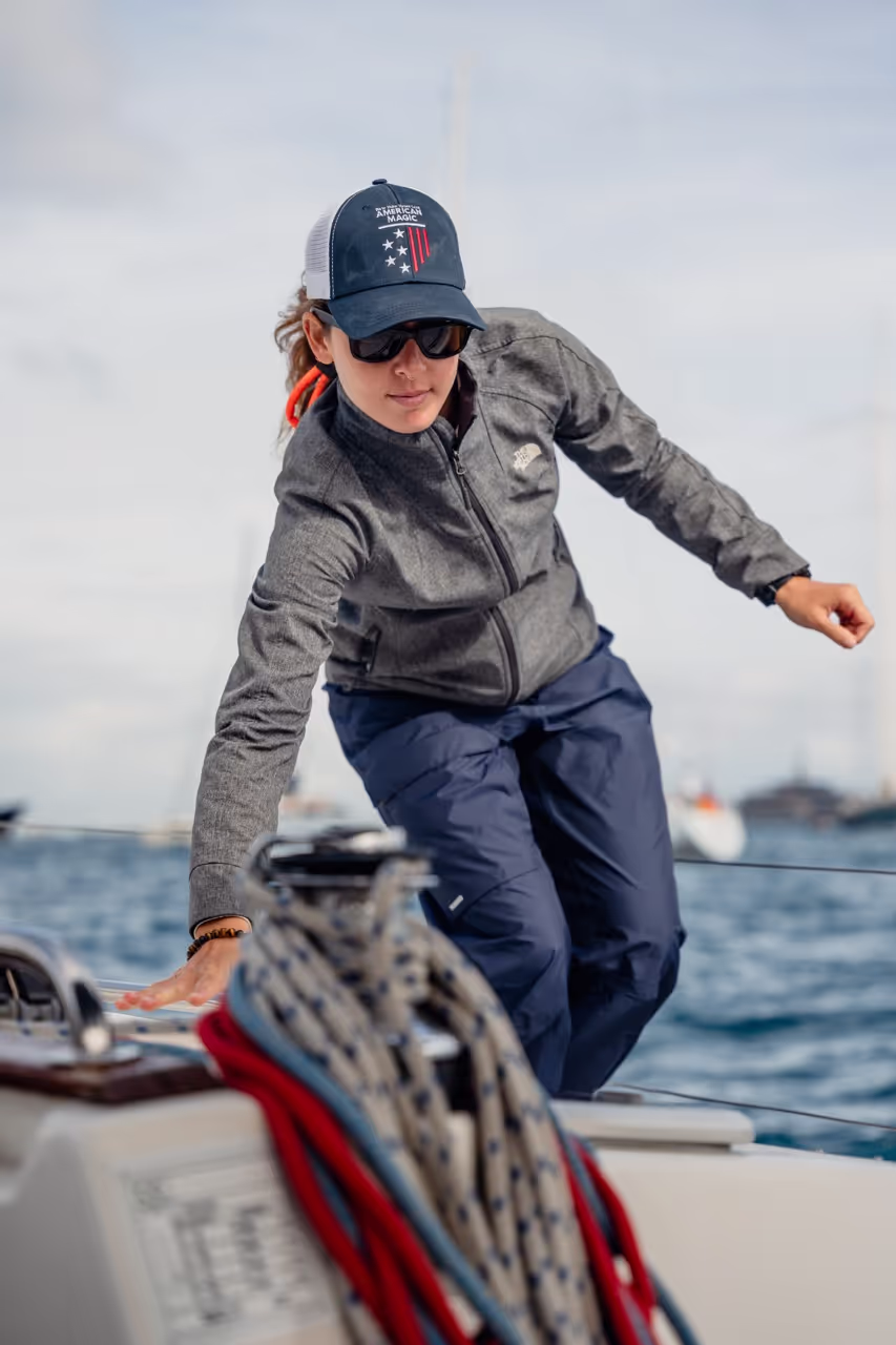 a sailing lesson in barcelona