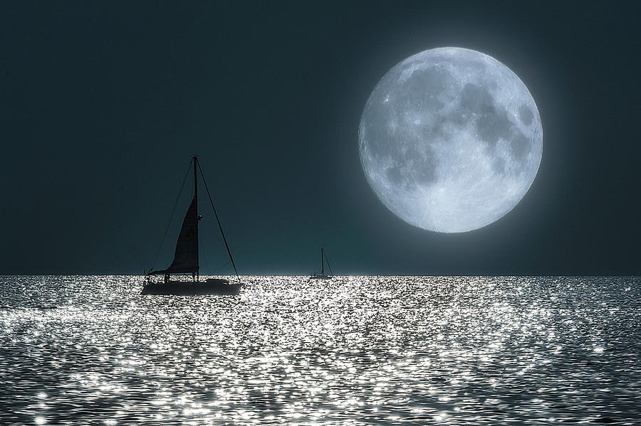 Full moon sailing cruise Barcelona