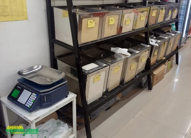 Vertical Loose Grain Display System