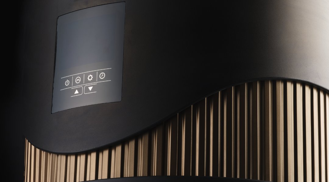 Detail van de DeWarmte Pomp T warmtepompboiler met bedieningspaneel