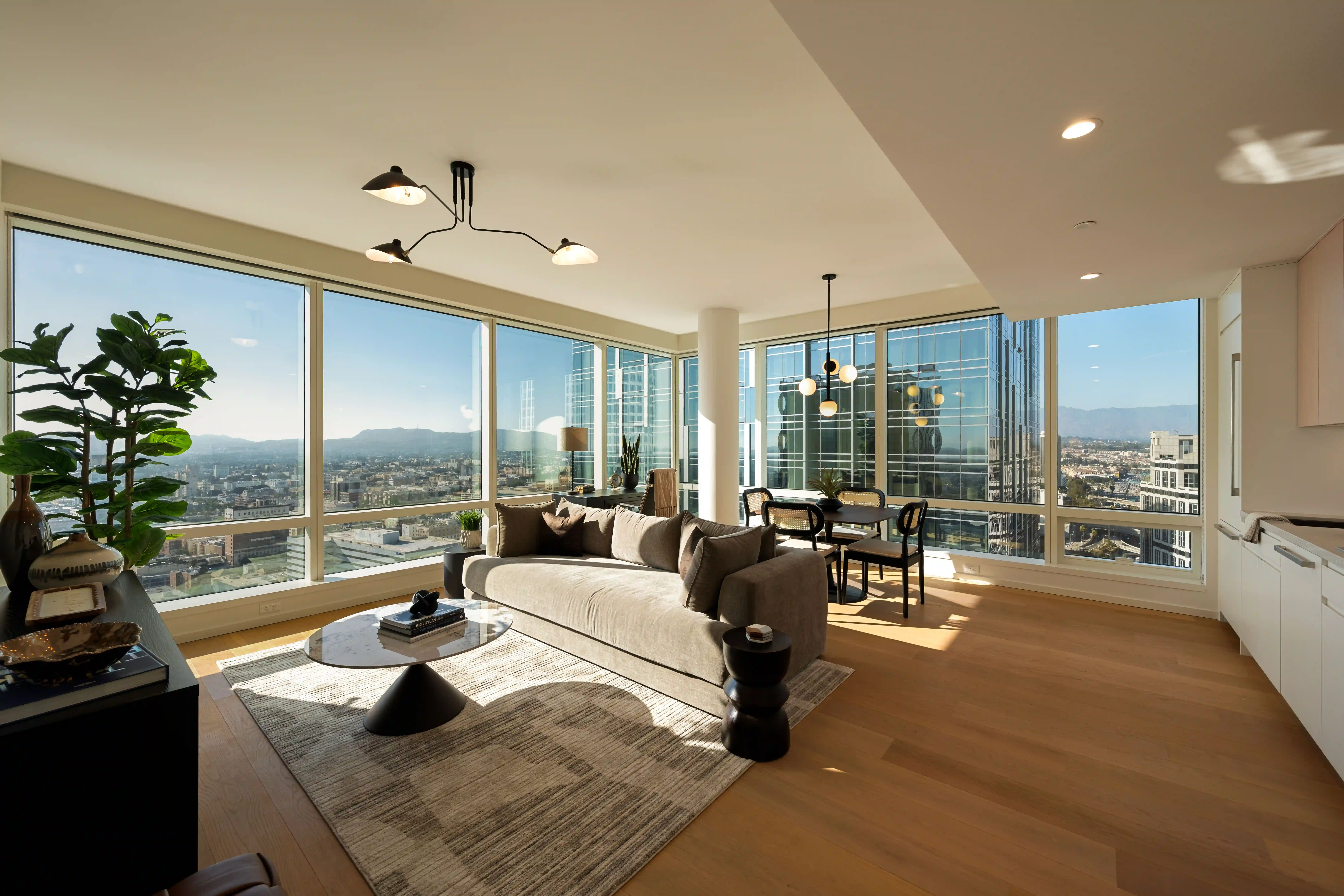 High-rise residence with panoramic city views