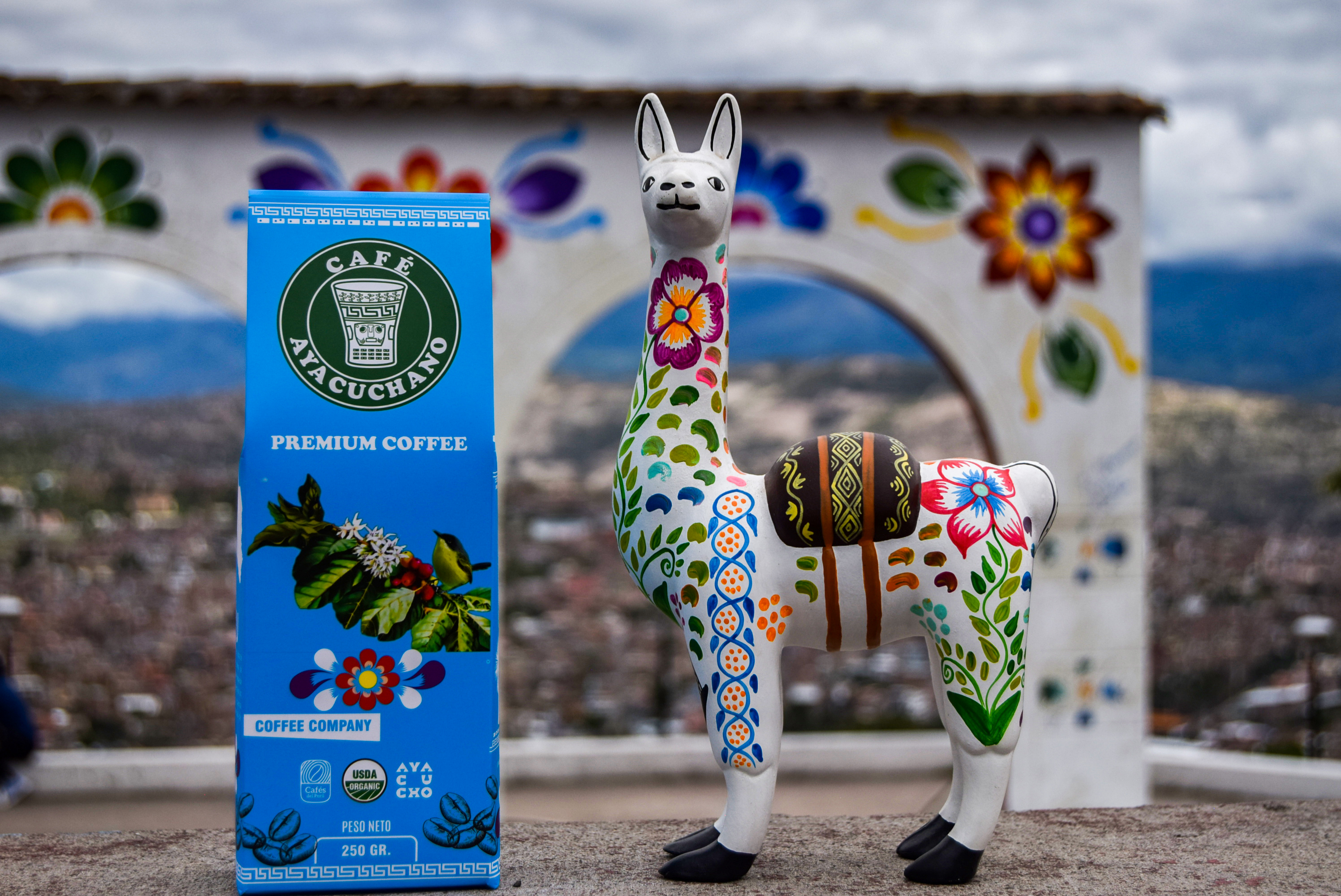 Café ayacuchano y artesanía