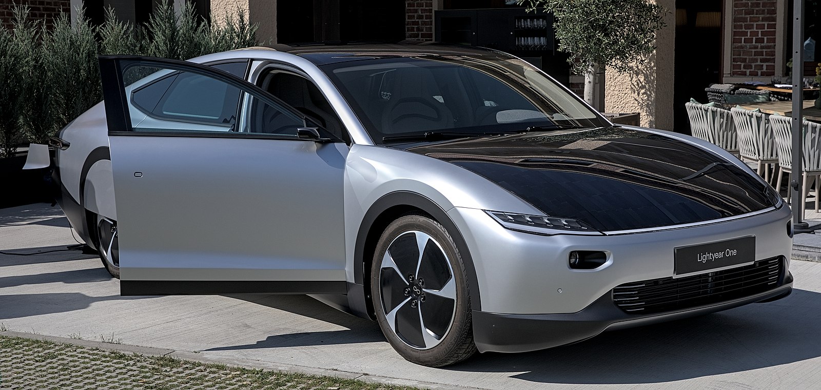 An earlier version of the Lightyear 0, an all-solar-electric car made by the Dutch car manufacturer Lightyear ("Lightyear One Motorworld Munich 1X7A0060" by Alexander Migl is licensed under CC BY-SA 4.0, https://commons.wikimedia.org/wiki/File:Lightyear_One_Motorworld_Munich_1X7A0060.jpg)