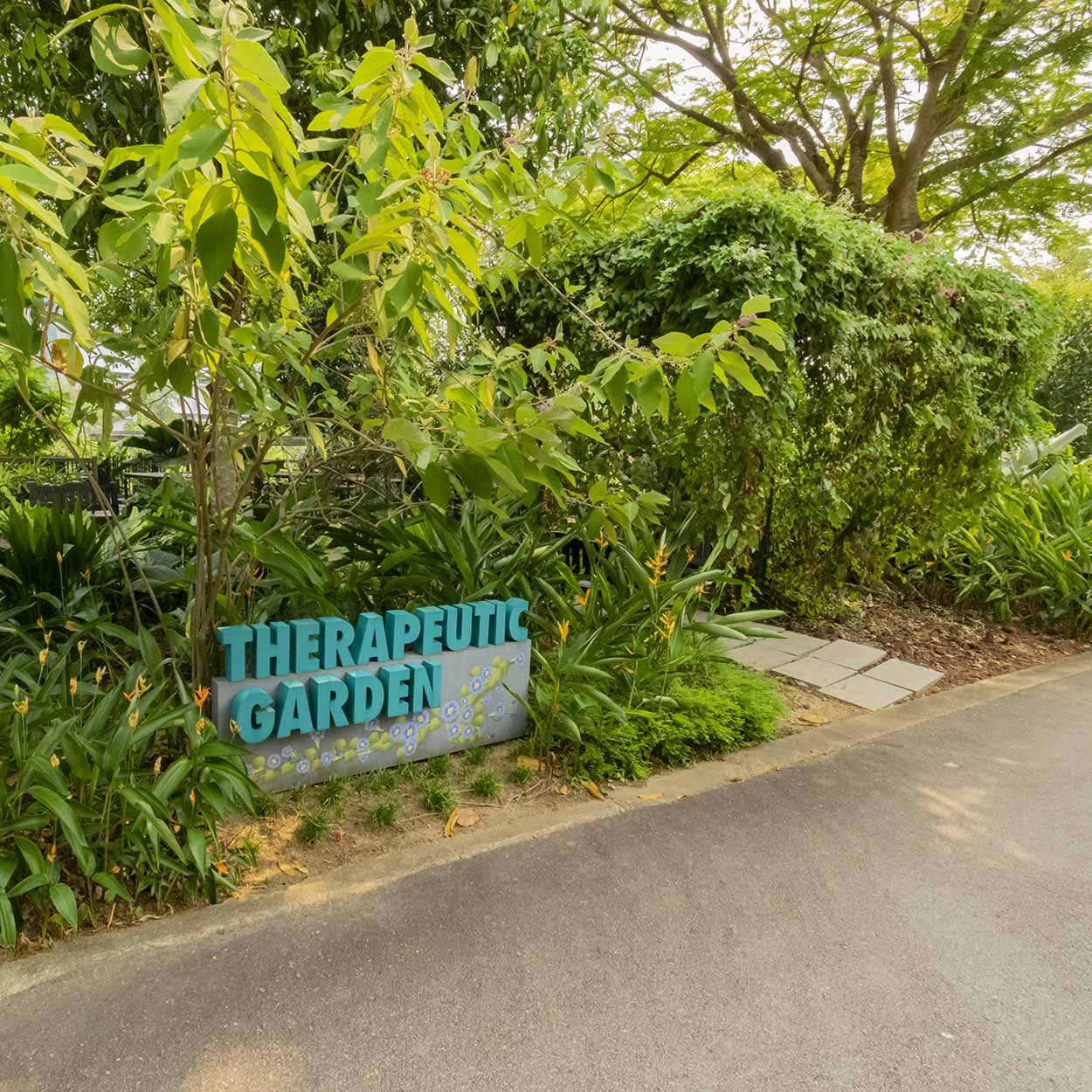 Entrance to the Therapeutic Garden in HortPark in Singapore, which includes a quiet “restorative zone” ("Therapeutic Garden in HortPark" by metrotrekker.com / CC BY-SA 4.0)