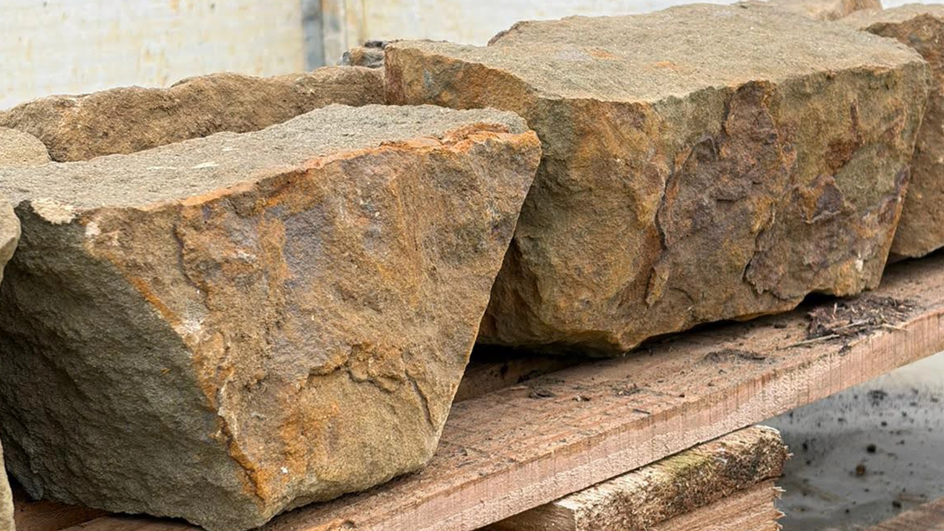 A side view showing the 150mm depth of the cropped ironstone